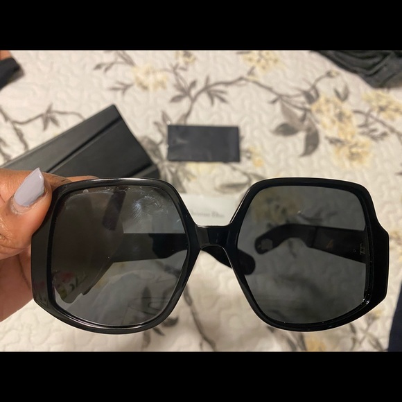 Christian Doir Sunglasses - Picture 2 of 8
